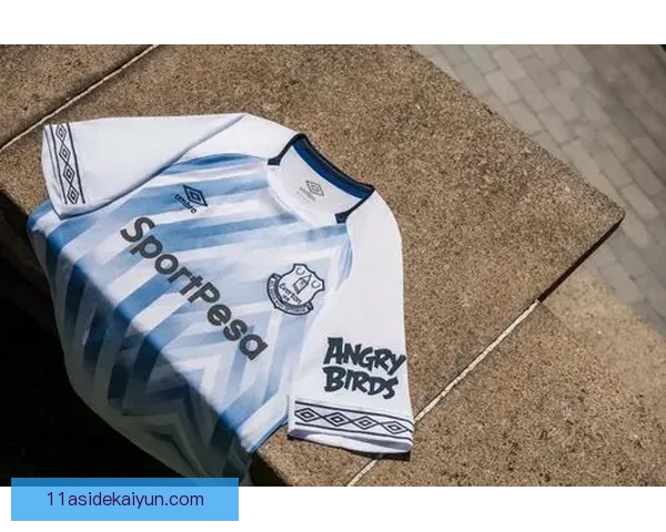 豪门球衣发布新季设计，备受期待的时尚与传统结合展现团队精神